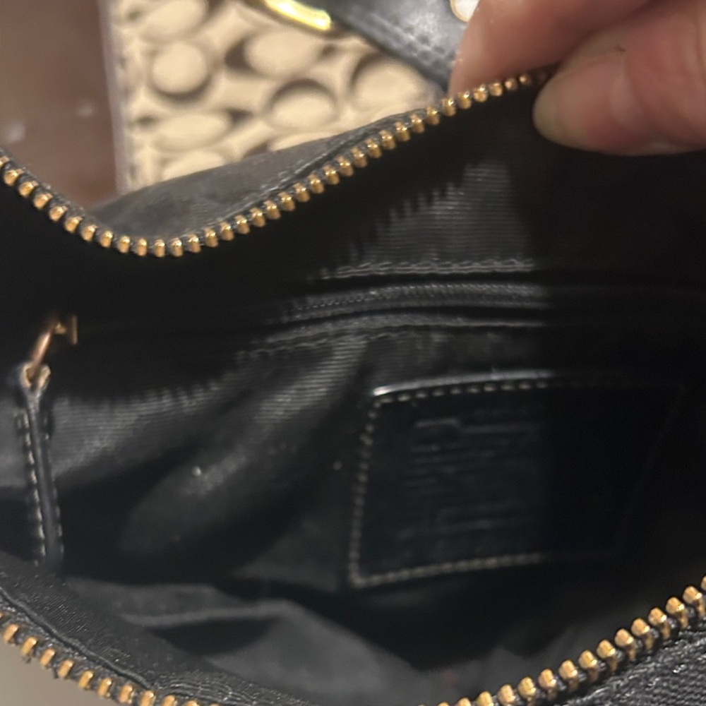 Coach Black Signature Hobo Bag - Picture 9 of 16
